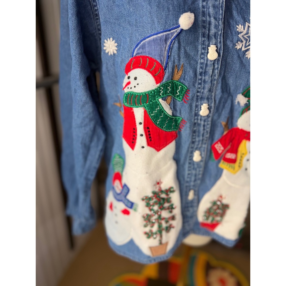 Vintage Snowman Embroidered Denim Button Down Shirt Christmas Holiday Blue - Picture 2 of 12